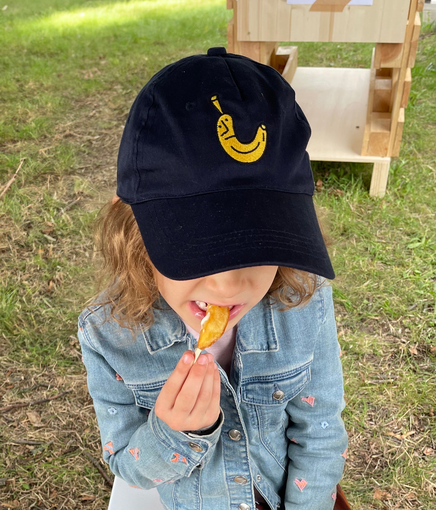 banana cap